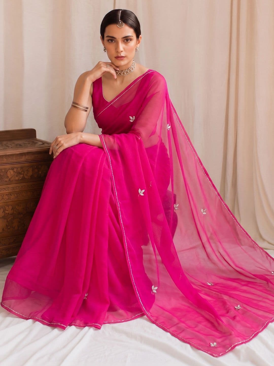 House of Pataudi Floral Beads and Stones Poly Georgette Designer Saree thumbnail 6