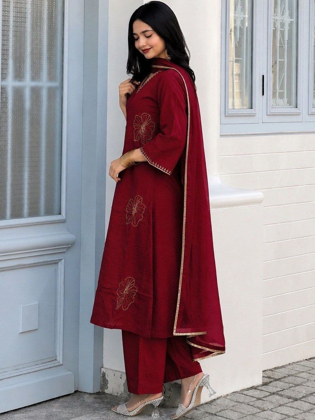KALINI Women Floral Embroidered Regular Thread Work Silk Chiffon Kurta with Trousers & With Dupatta thumbnail 3
