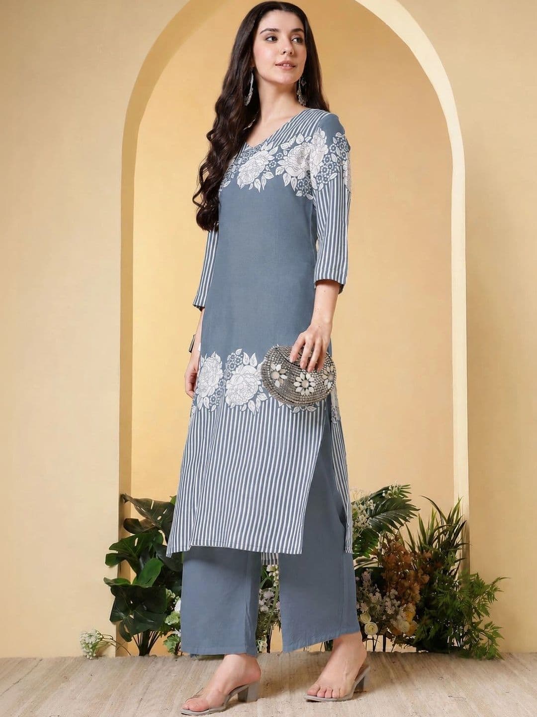 AMOUS Women Floral Printed Floral Kurti thumbnail 2