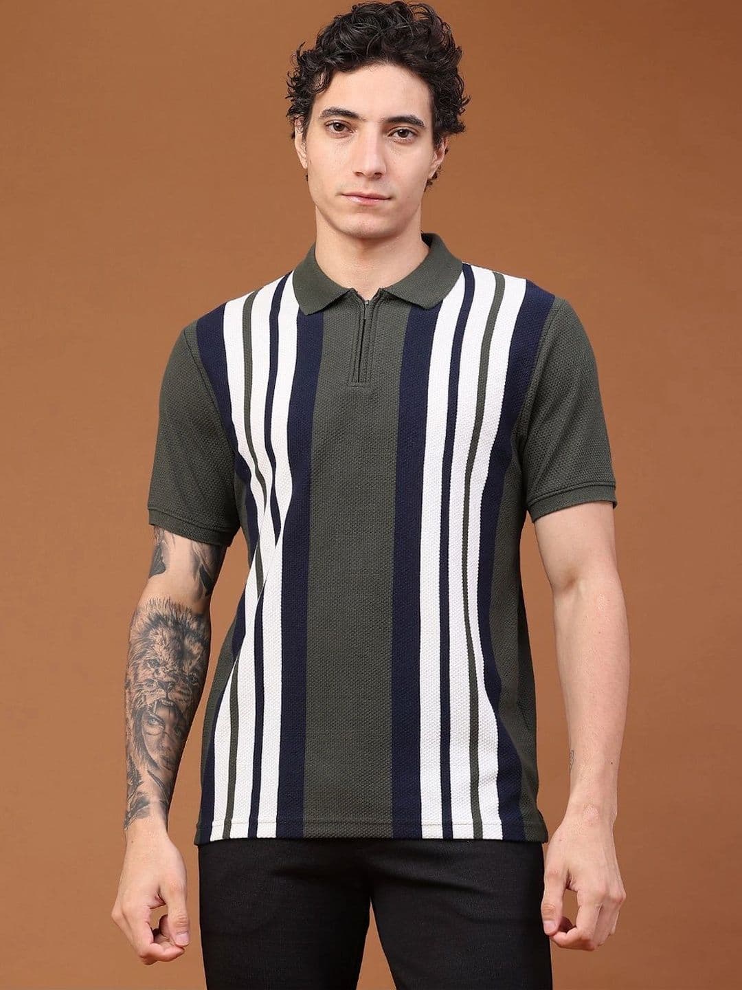 LIMEROAD Men Colourblocked Polo Collar T-shirt - view 1