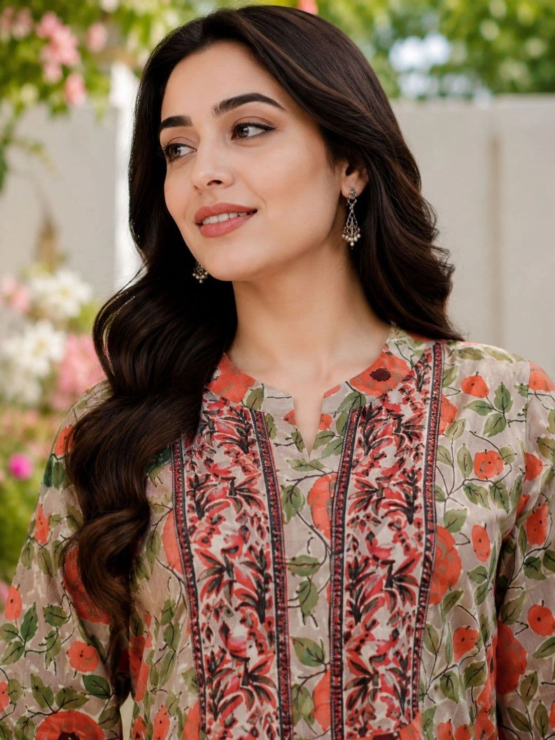 NAVYAAZRI Women Floral Printed Regular Pure Cotton Kurta with Trousers thumbnail 4