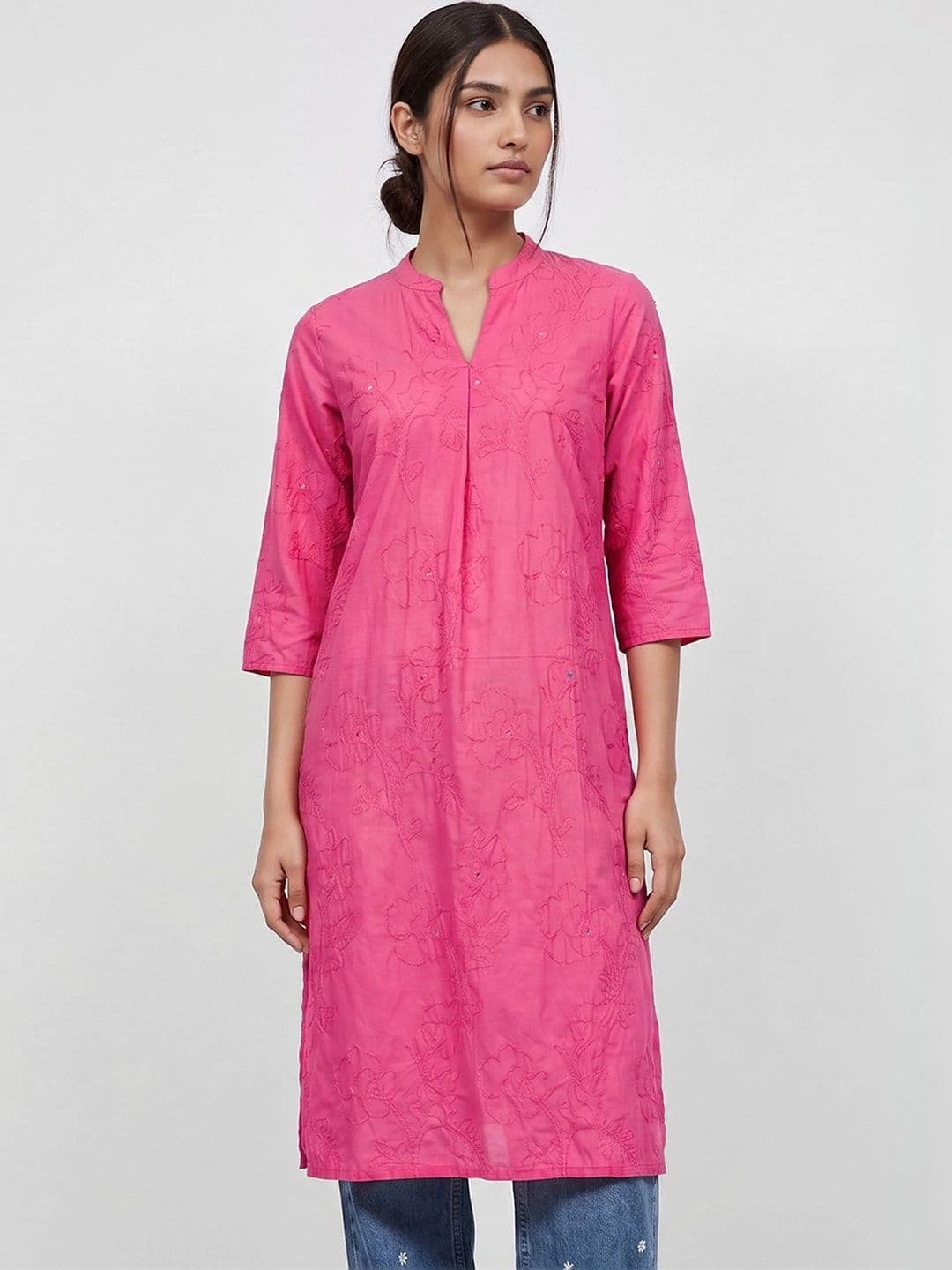 Melange by Lifestyle Women Floral Embroidered Kurta thumbnail 5