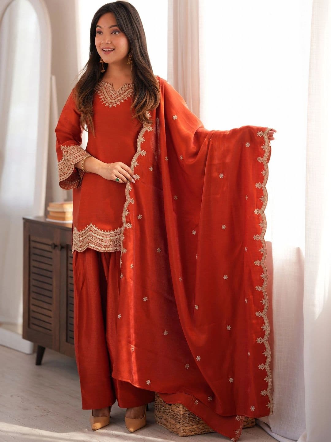 Kurtibella Women Ethnic Motifs Embroidered Regular Thread Work Kurta with Patiala & With Dupatta thumbnail 4