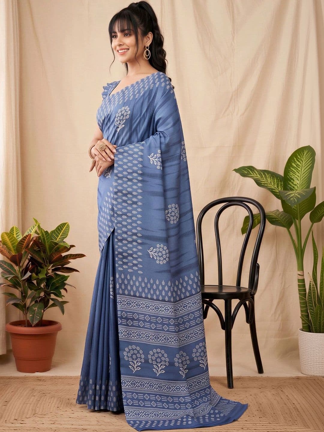 Anouk Batik Designer Block Print Saree thumbnail 4
