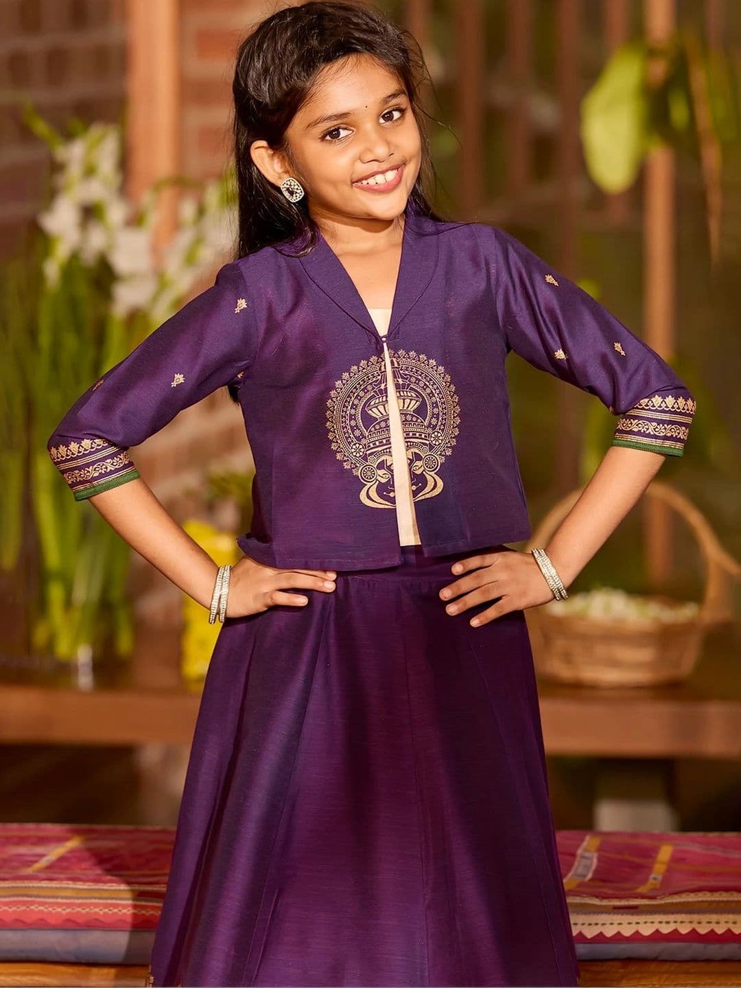 Maybell Girls Silk Blend Ethnic Motifs Three-Quarter Sleeves Onam Theme Lehenga Choli thumbnail 3