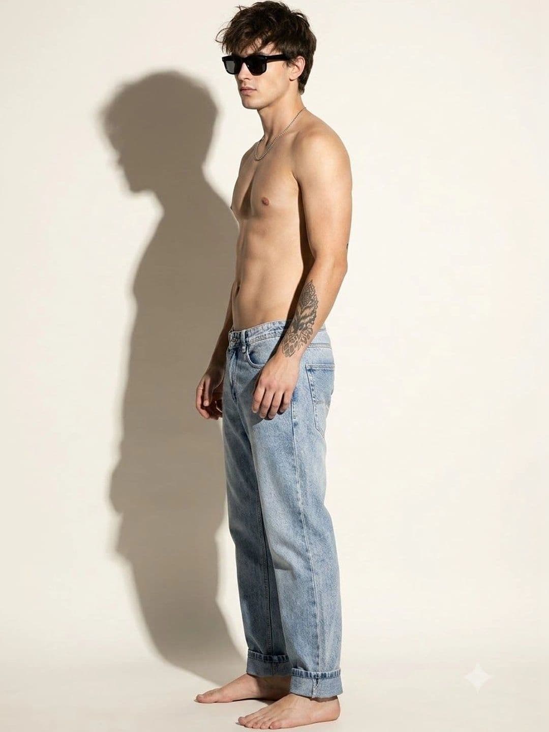 Roadster Men Relaxed Fit Mid-Rise Light Fade Jeans thumbnail 5