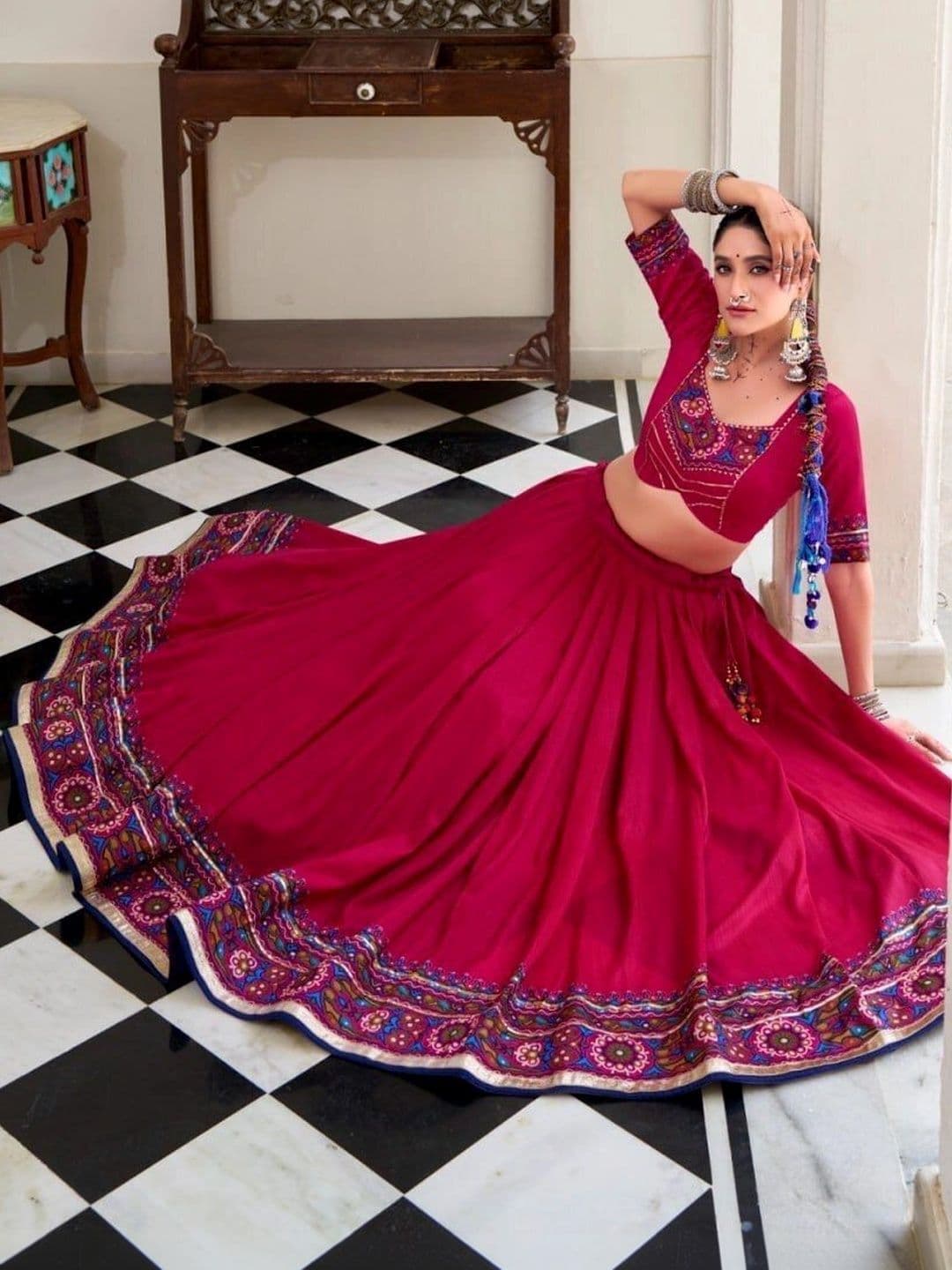 HAMOFY Embroidered Thread Work Ready to Wear Lehenga & Unstitched Blouse With Dupatta thumbnail 2