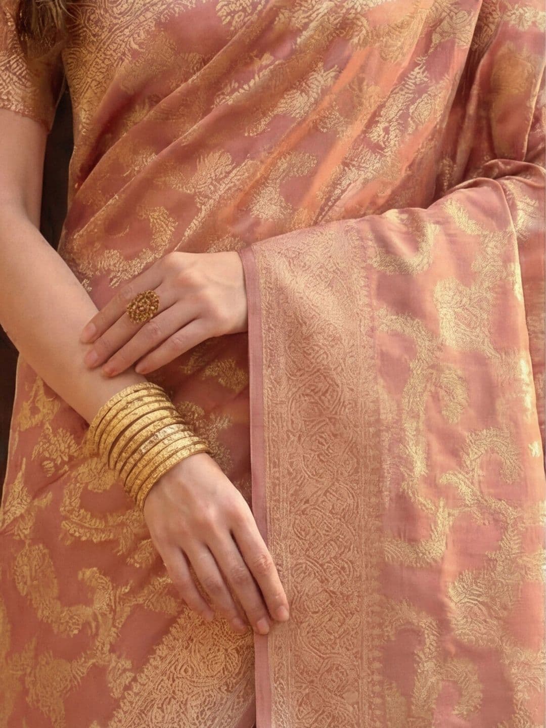 Anouk Rustic Woven Design Zari Silk Blend Designer Kanjeevaram Saree thumbnail 4