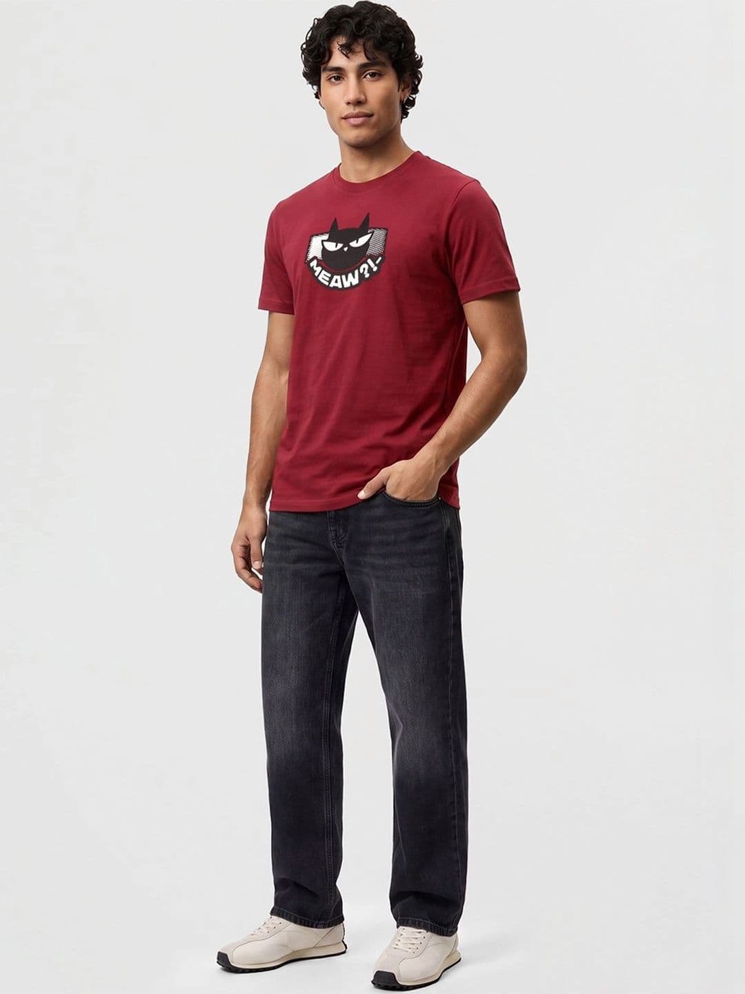 Bewakoof Men's Red Meaw Cat Graphic Printed T-shirt thumbnail 3
