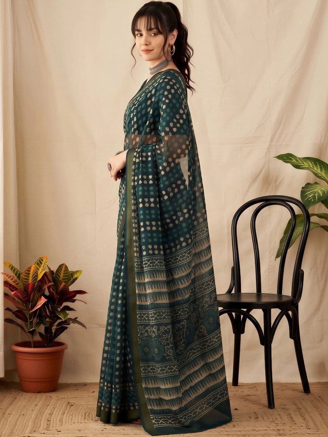 Anouk Batik Designer Block Print Saree thumbnail 6