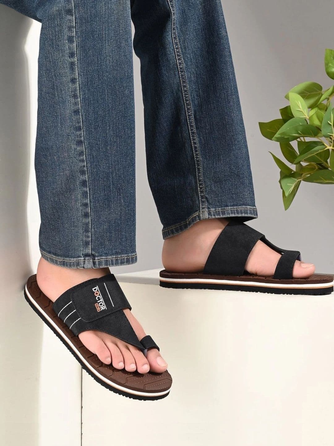 DOCTOR WALK Men Thong Flip-Flops - view 1