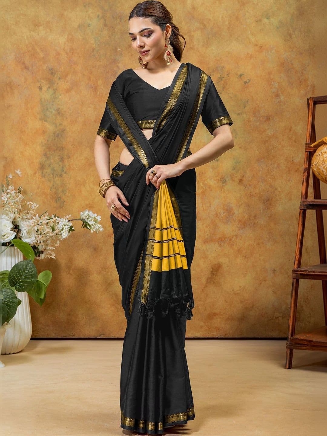 KALINI Zari Designer Gadwal Saree thumbnail 3