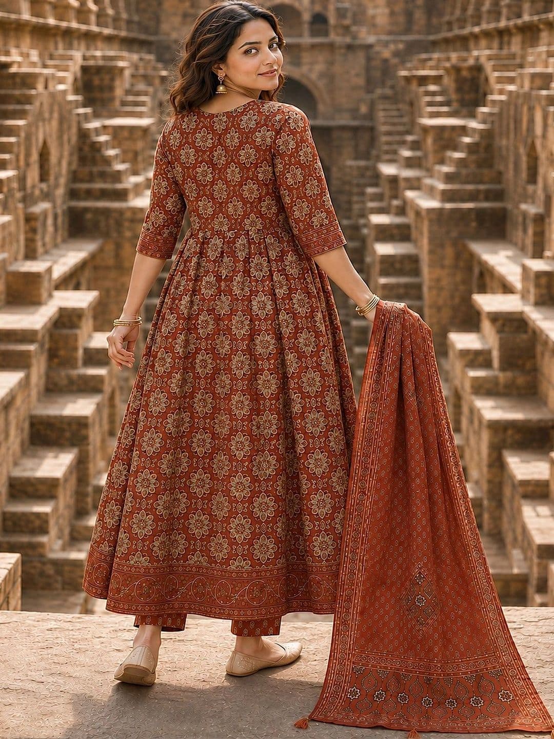 Berrylicious Women Ethnic Motifs Printed Empire Pure Cotton Kurta with Trousers & With Dupatta thumbnail 3
