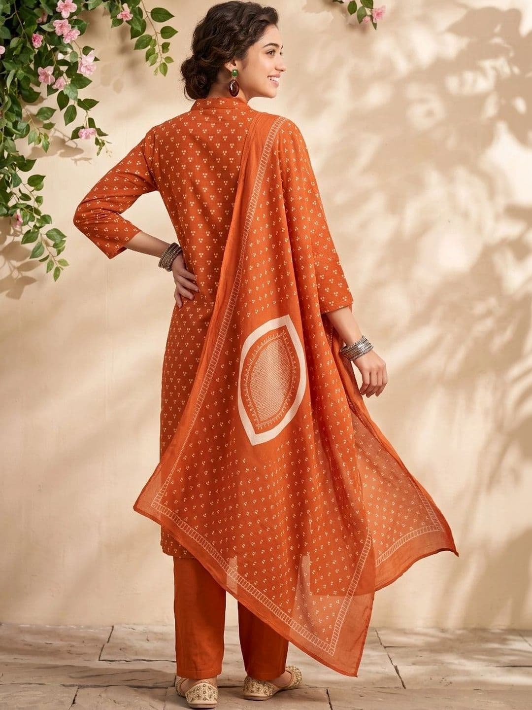 JANAKDULARI CREATION Women Ethnic Motifs Regular Mirror Work Pure Cotton Kurta Trousers thumbnail 5