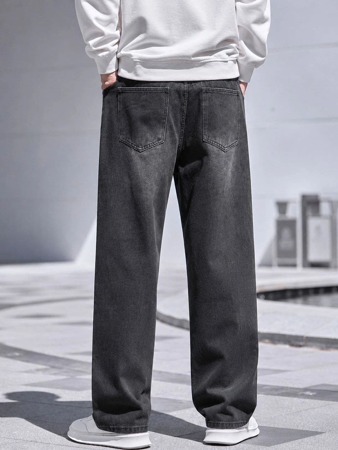 BREXX Men Wide Leg Mid-Rise Light Fade Stretchable Jeans thumbnail 4