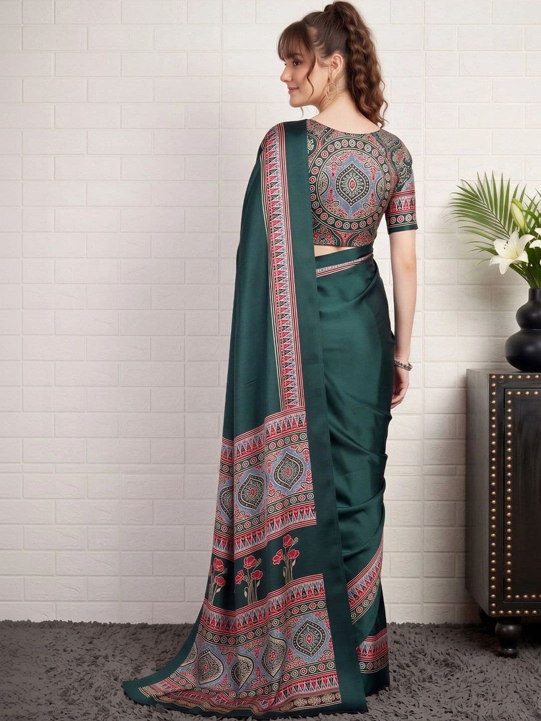Anouk Kalamkari Satin Designer Block Print Saree thumbnail 2