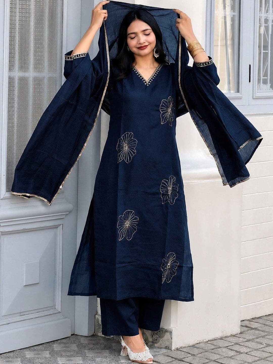 KALINI Women Ethnic Motifs Embroidered Regular Thread Work Silk Chiffon Kurta with Trousers & With Dupatta thumbnail 3