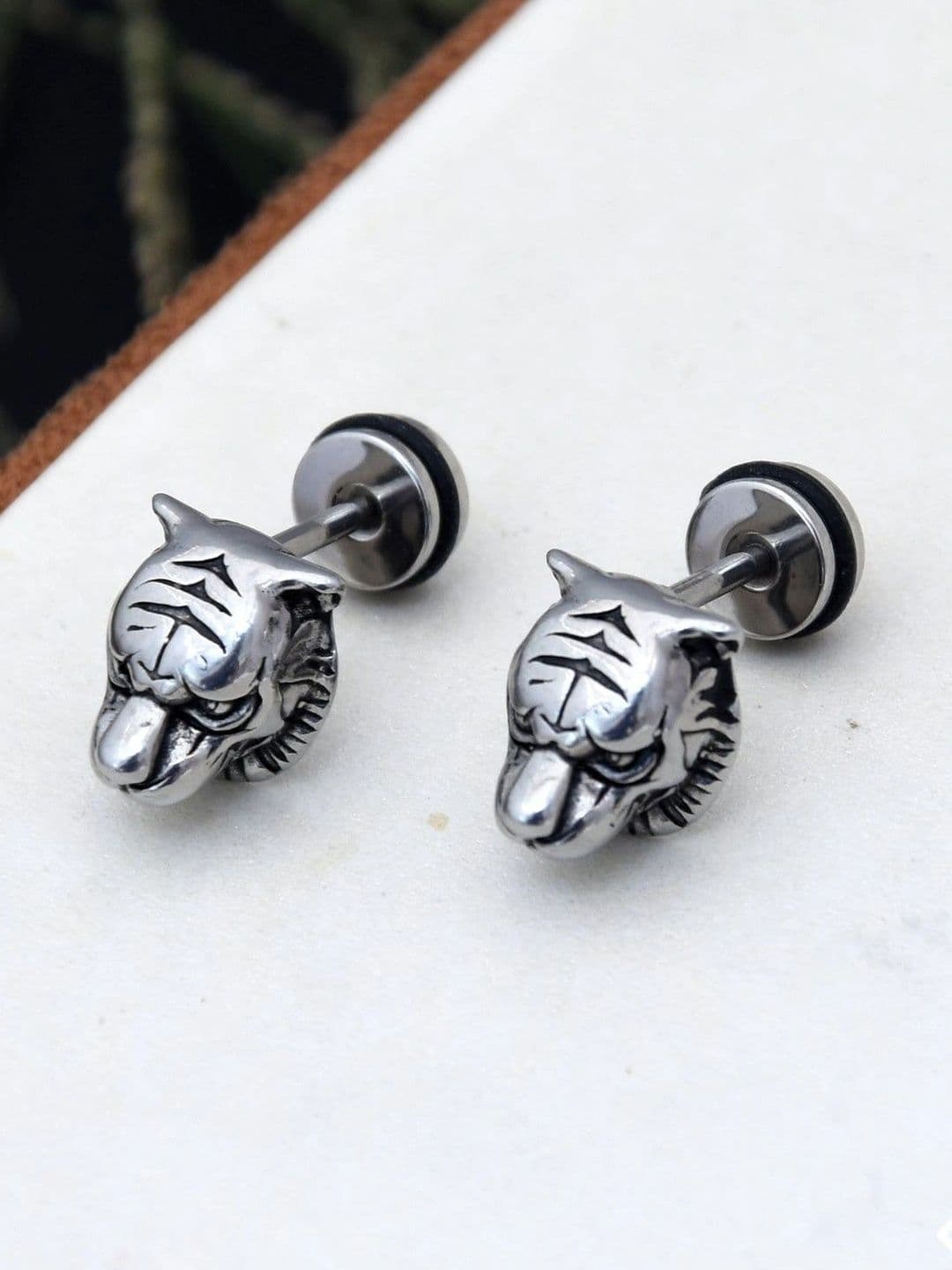 Soni Fashion Animal Shaped Studs Earrings thumbnail 2