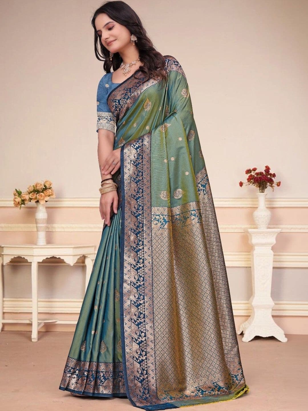 RANGREET Ethnic Motifs Zari Saree thumbnail 5