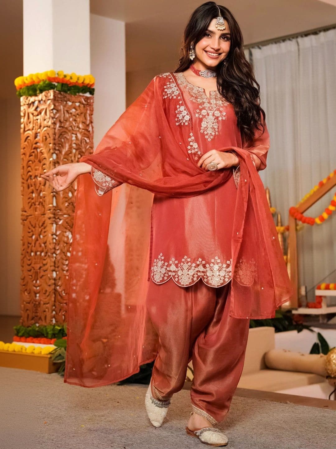 all about you Women Ethnic Motifs  Kurta with Patiala & With Dupatta thumbnail 4