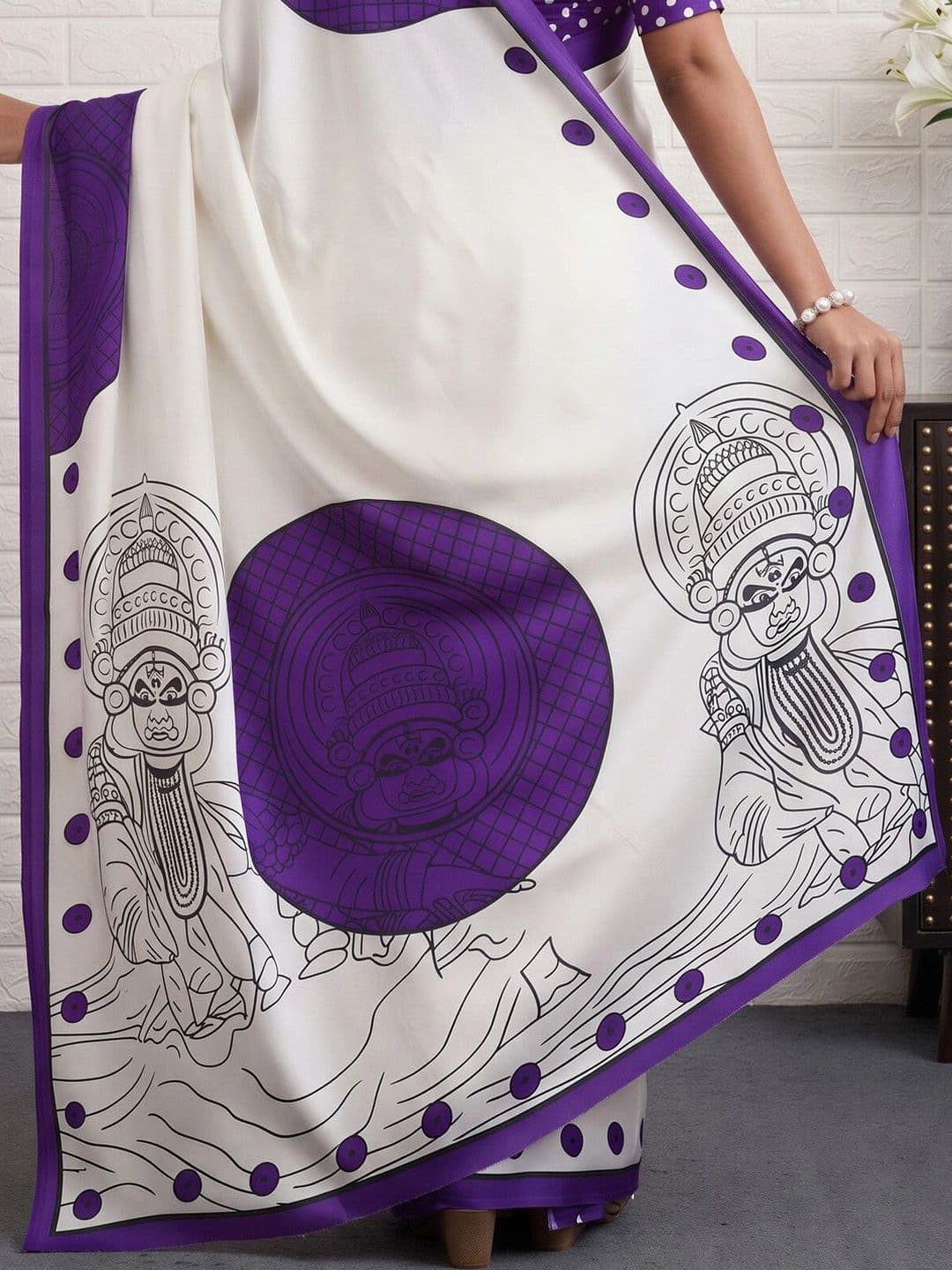 Anouk Ethnic Motifs Satin Designer Banarasi Saree thumbnail 5
