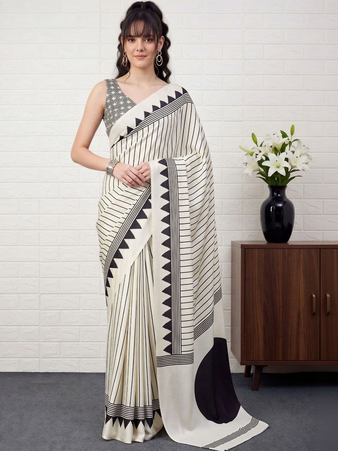 Anouk Striped Satin Designer Block Print Saree thumbnail 3