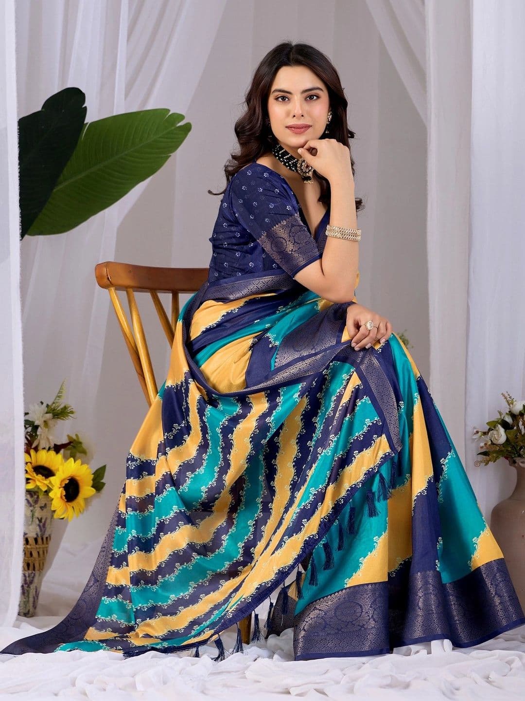 Moda Rapido Striped Zari Silk Blend Designer Saree thumbnail 4