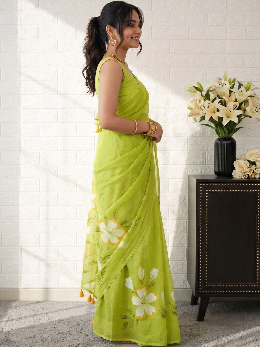 Anouk Floral Poly Georgette Designer Saree thumbnail 6