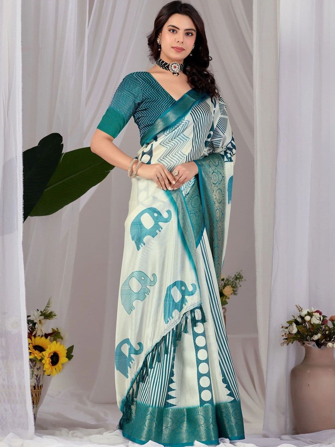 Moda Rapido Zari Silk Blend Designer Saree thumbnail 5