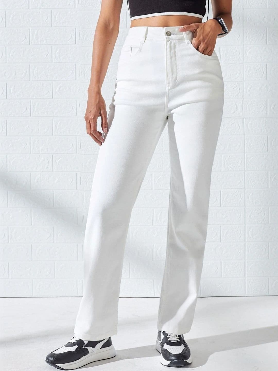 DOLCE CRUDO Women Straight Fit High-Rise Light Fade Stretchable Jeans - view 1