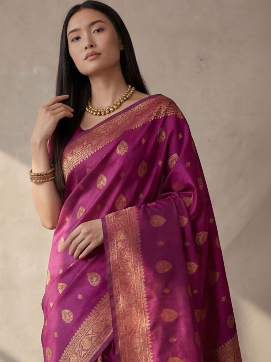 Anouk Rustic Woven Design Zari Silk Blend Designer Banarasi Saree thumbnail 4