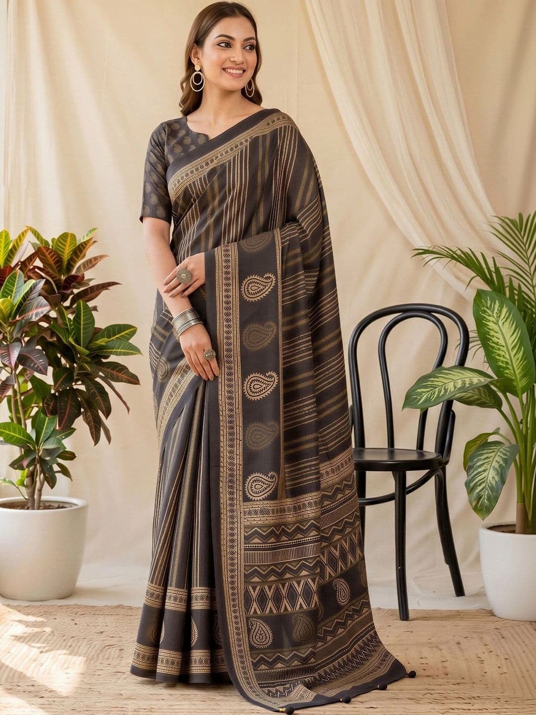 Anouk Striped Silk Blend Designer Block Print Saree - view 1