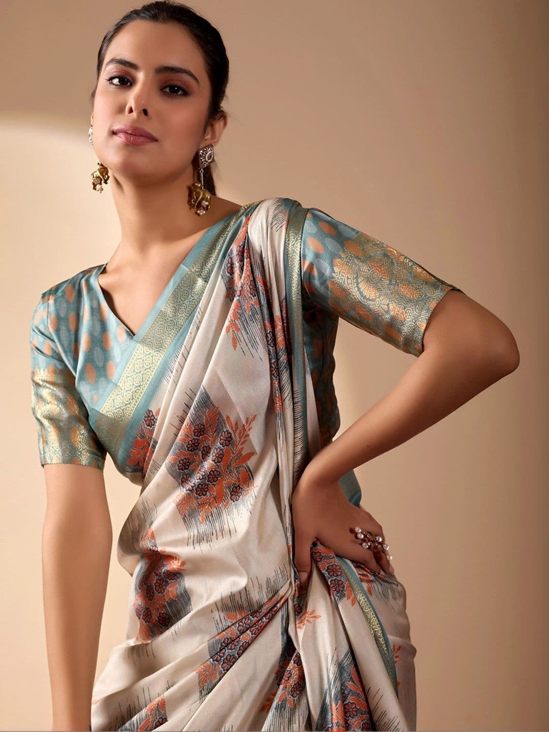 Moda Rapido Zari Silk Blend Designer Saree thumbnail 4