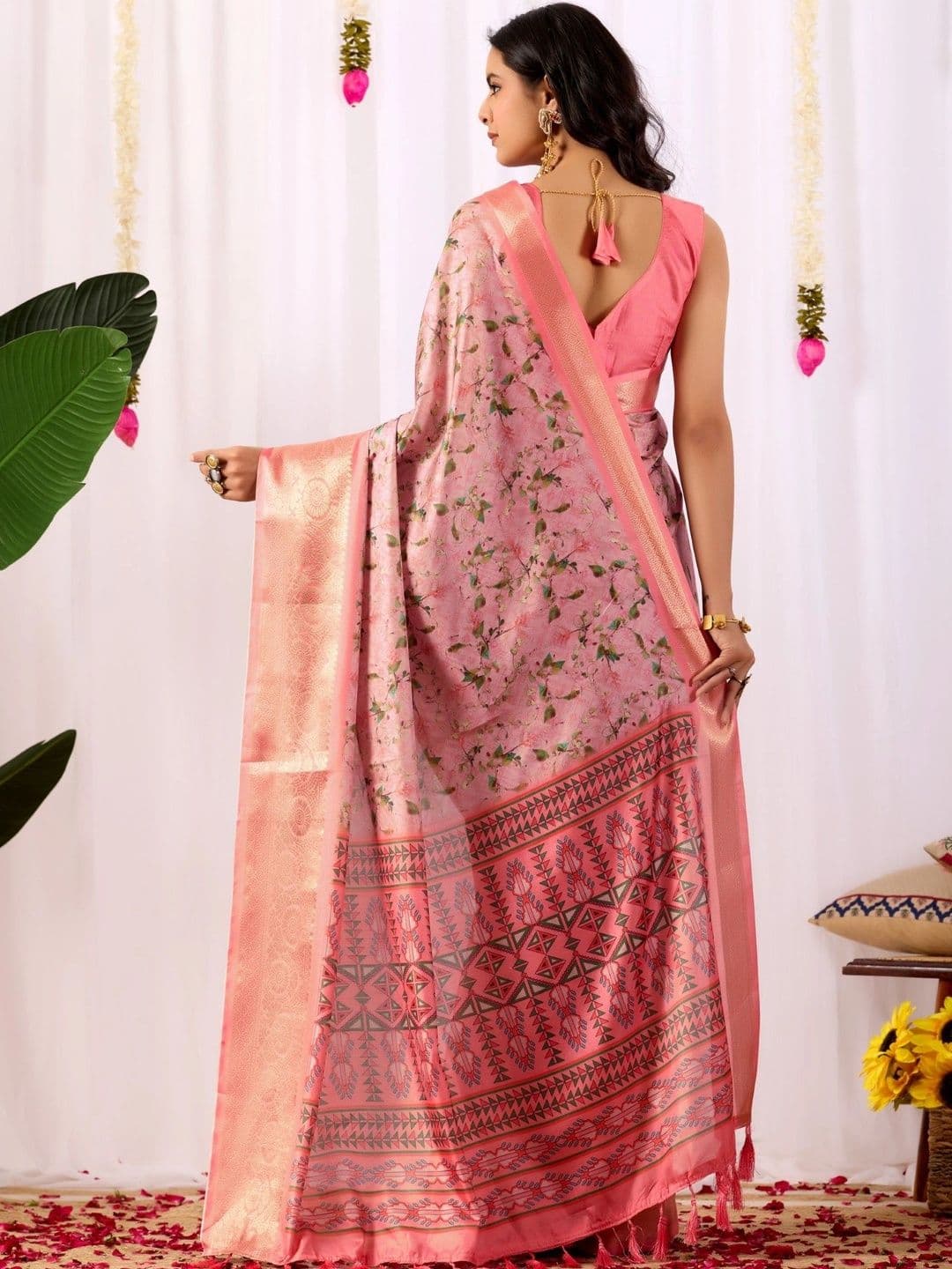 Moda Rapido Floral Zari Silk Blend Designer Saree thumbnail 5
