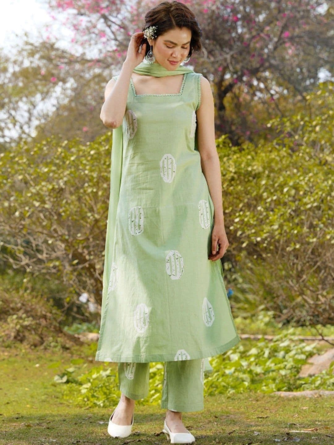 BrownEra Women Ethnic Motifs Printed Regular Pure Cotton Kurta Trousers & Dupatta - view 1