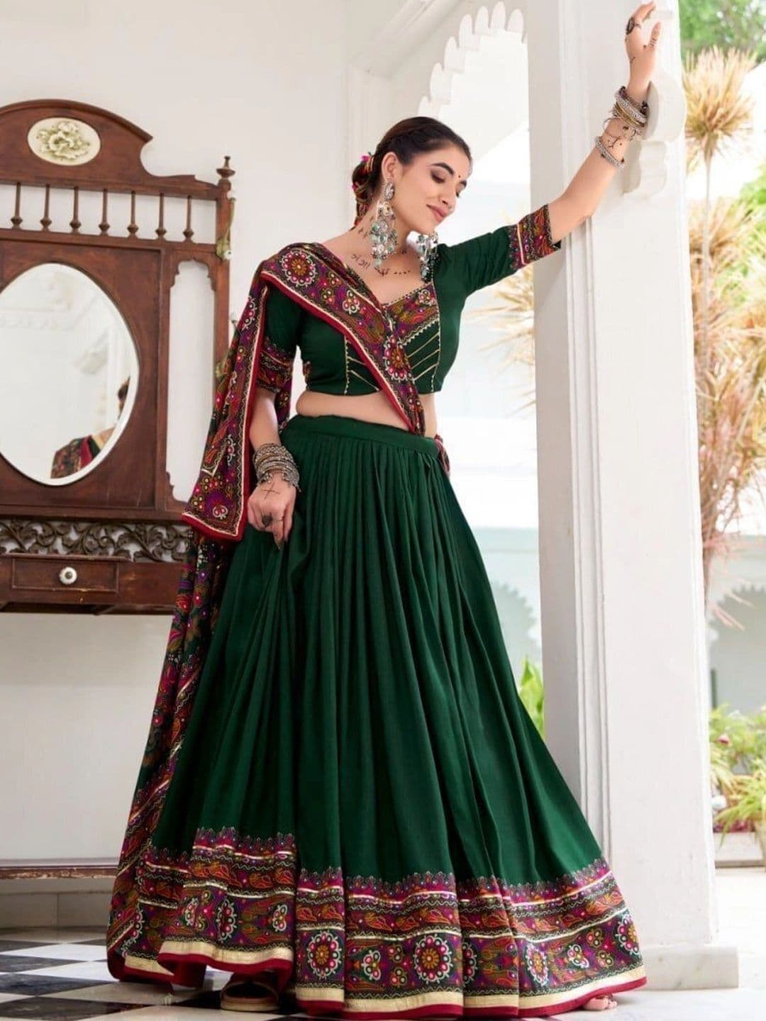 HAMOFY Embroidered Thread Work Ready to Wear Lehenga & Unstitched Blouse With Dupatta thumbnail 2