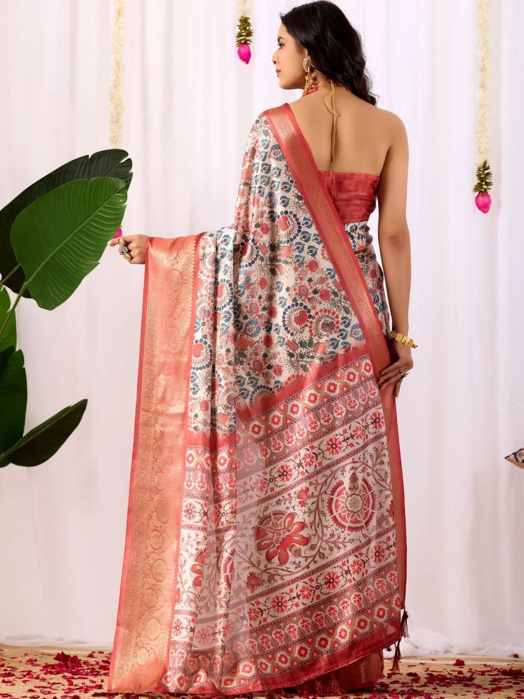 Moda Rapido Zari Silk Blend Designer Saree thumbnail 3