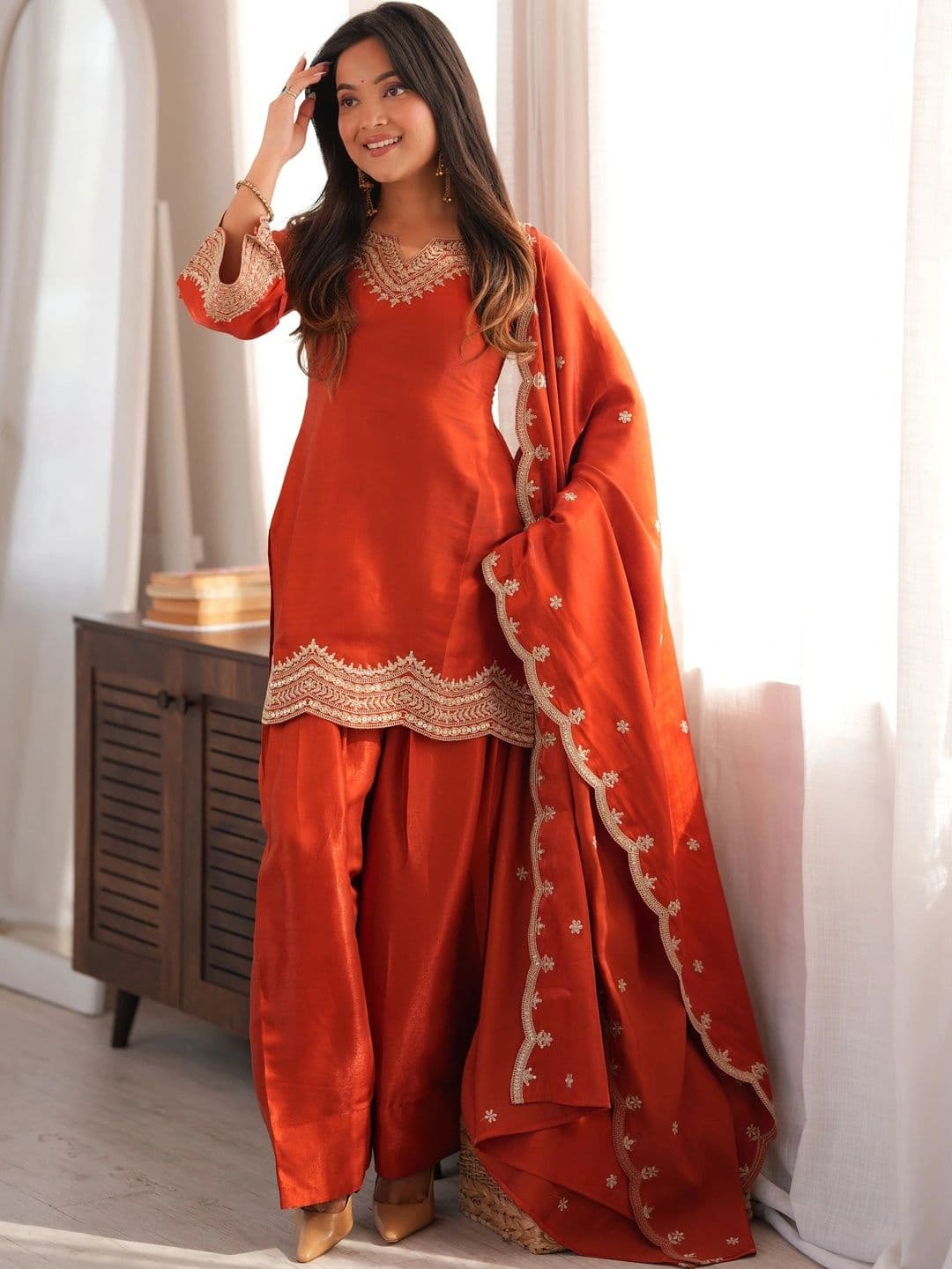 Kurtibella Women Ethnic Motifs Embroidered Regular Thread Work Kurta with Patiala & With Dupatta thumbnail 7