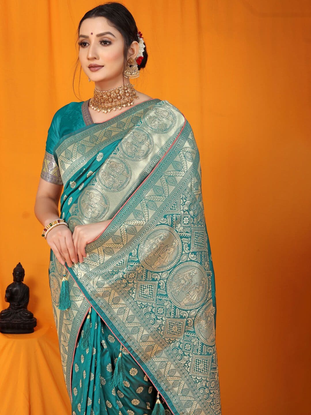 Dhaaga Ghar Paisley Zari Art Silk Banarasi Saree thumbnail 3