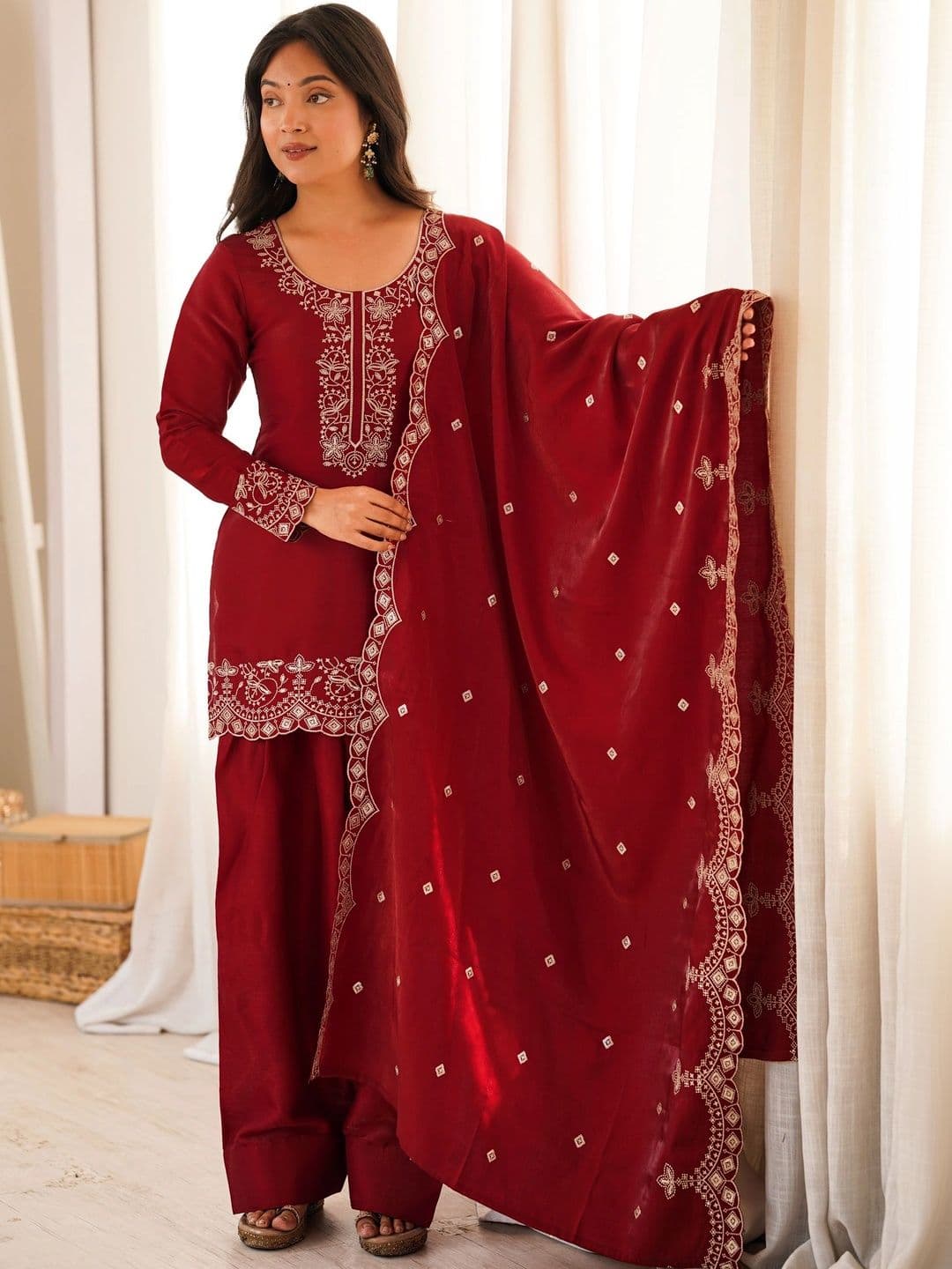 Kurtibella Women Ethnic Embroidered Regular Thread Work Kurta with Patiala & With Dupatta thumbnail 7