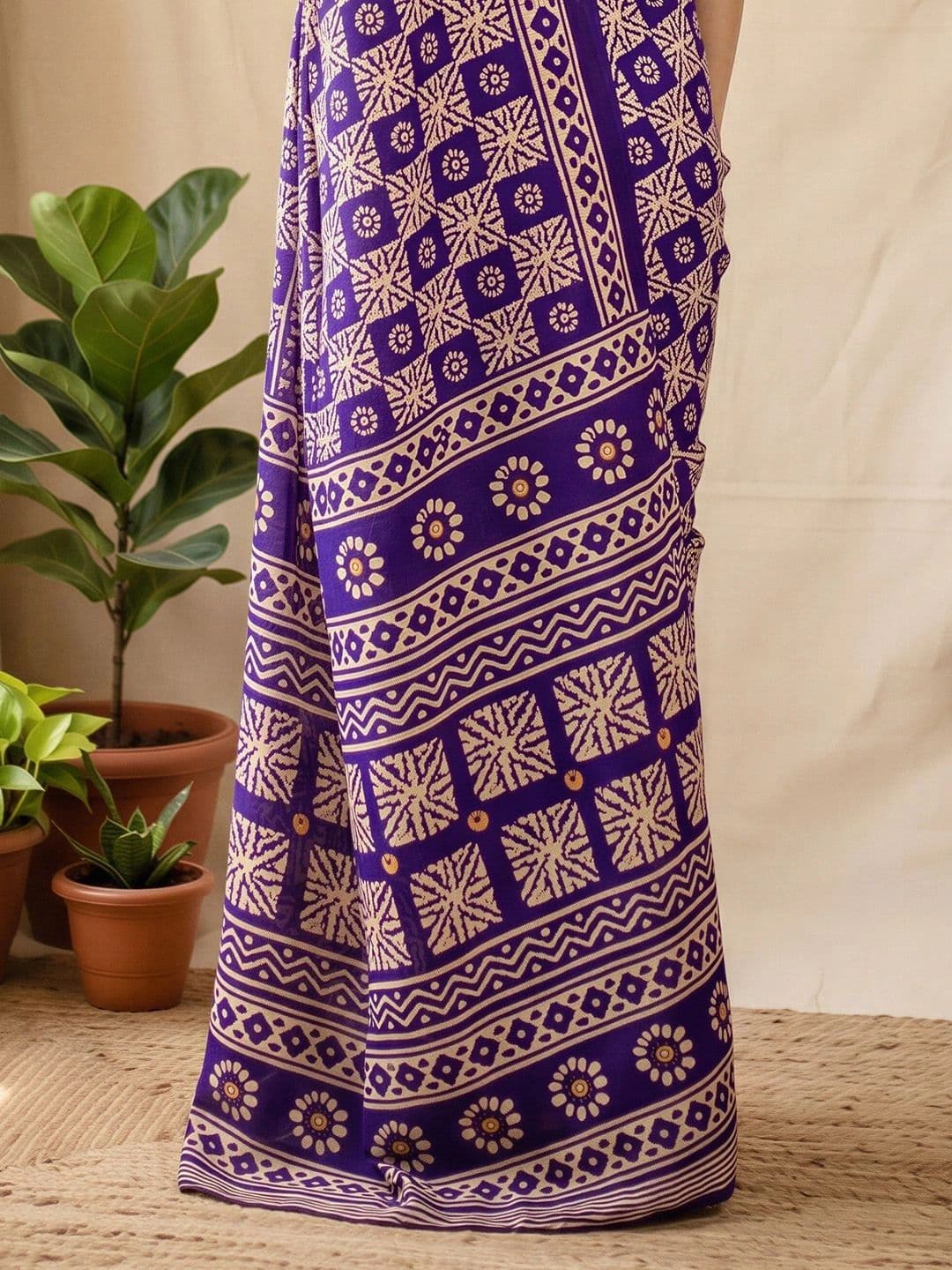 Anouk Batik Designer Block Print Saree thumbnail 4