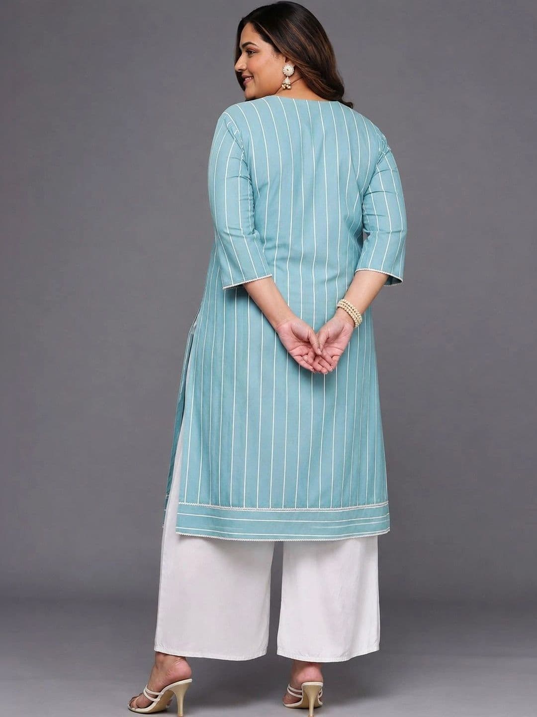 EXTRA LOVE BY LIBAS Women Embroidered Thread Work Kurta thumbnail 2