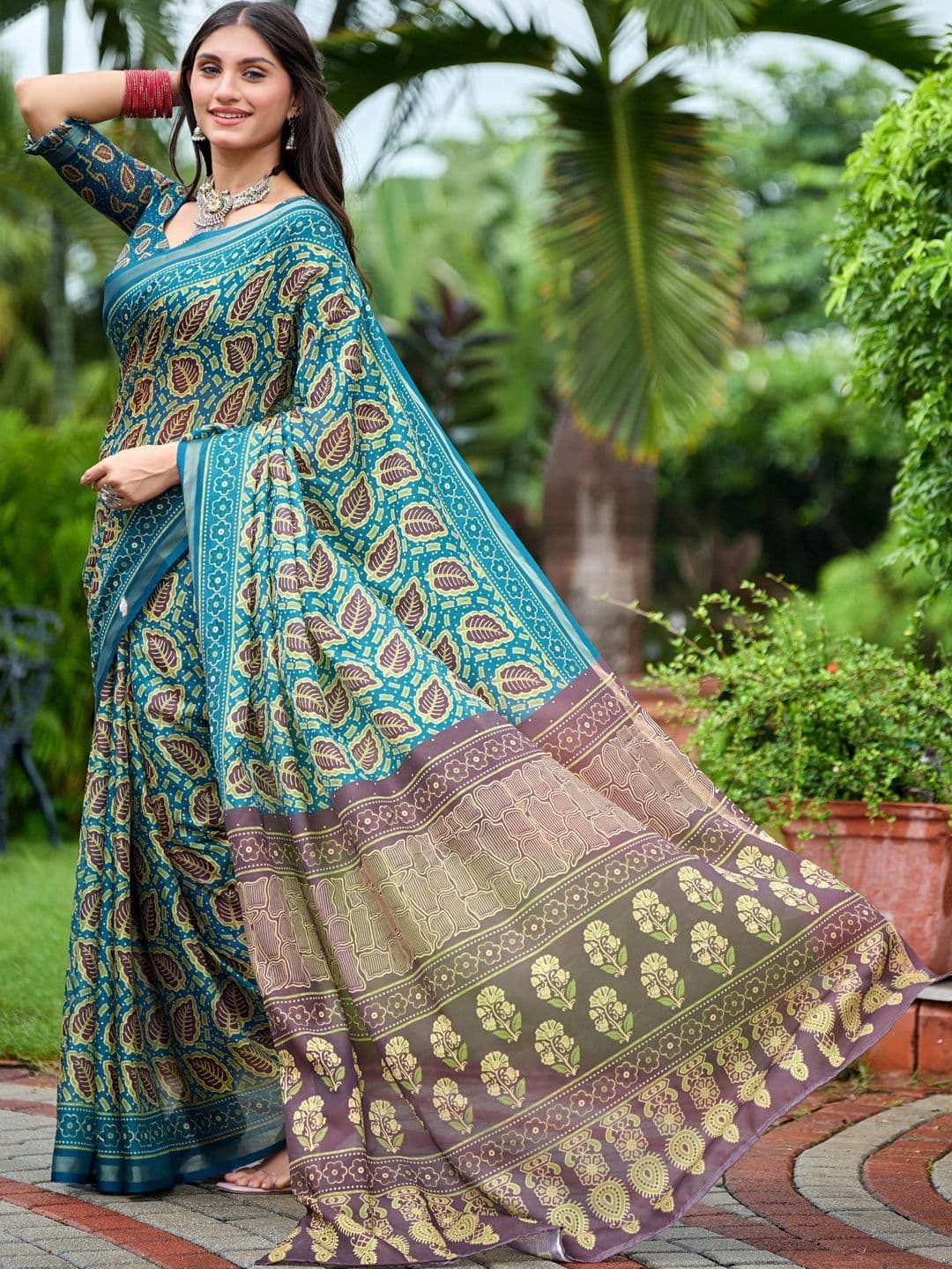 K 5 Fashion Ethnic Motifs Zari Pure Cotton Fusion Ikat Saree thumbnail 6