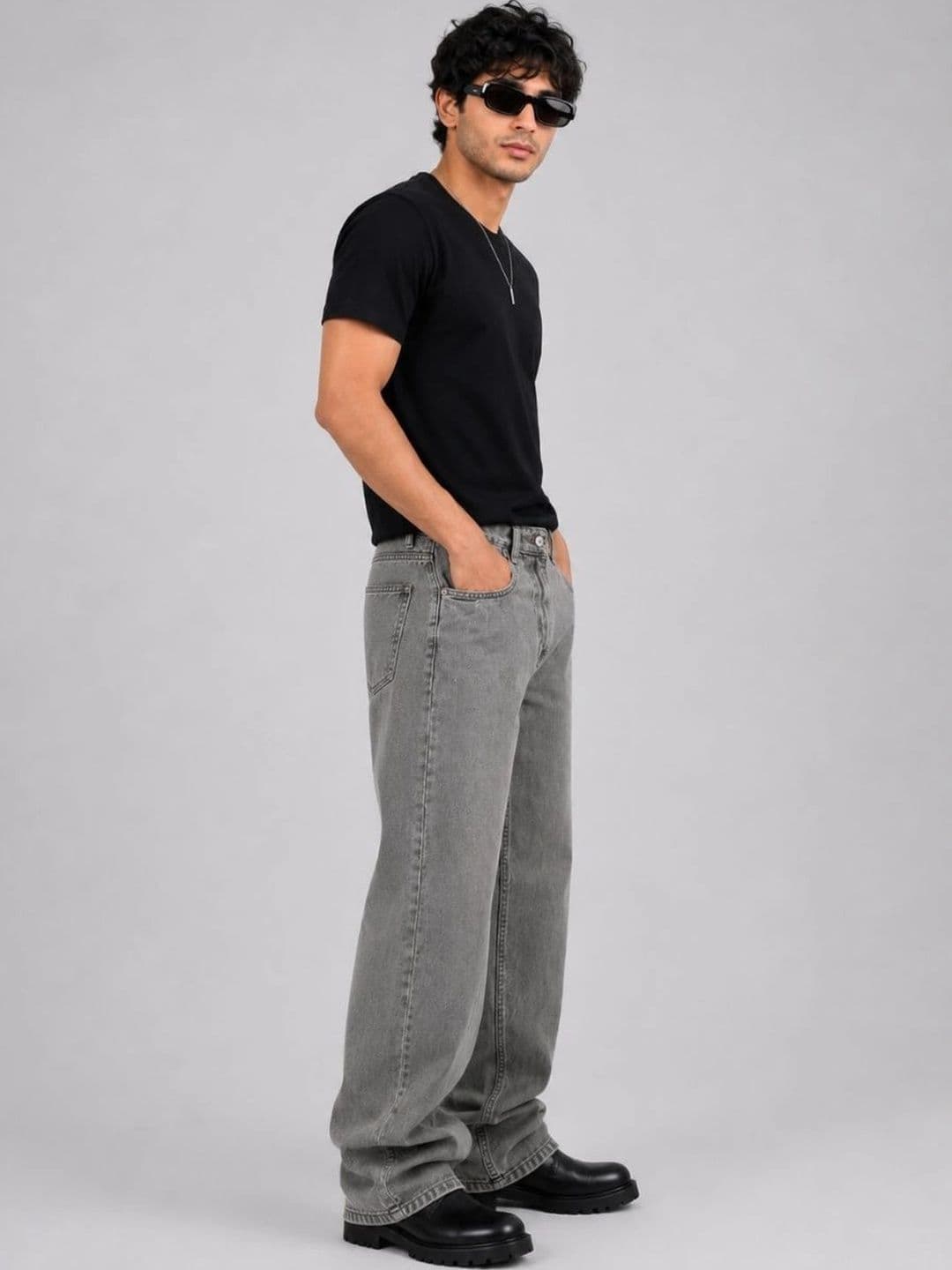 MQ Denim Men Straight Fit Mid-Rise Jeans thumbnail 3