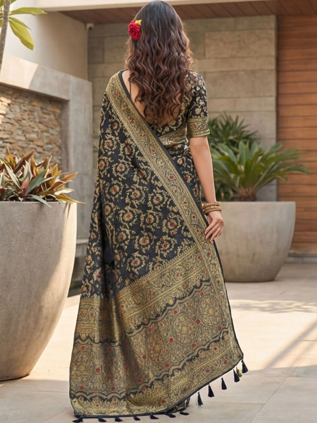 Anouk Rustic Woven Design Zari Silk Blend Designer Kanjeevaram Saree thumbnail 7
