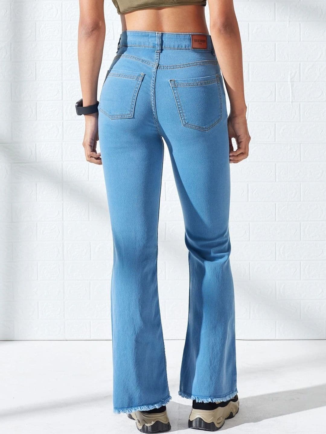 DOLCE CRUDO Women Bootcut High-Rise Heavy Fade Cuffed Hem Stretchable Jeans thumbnail 6