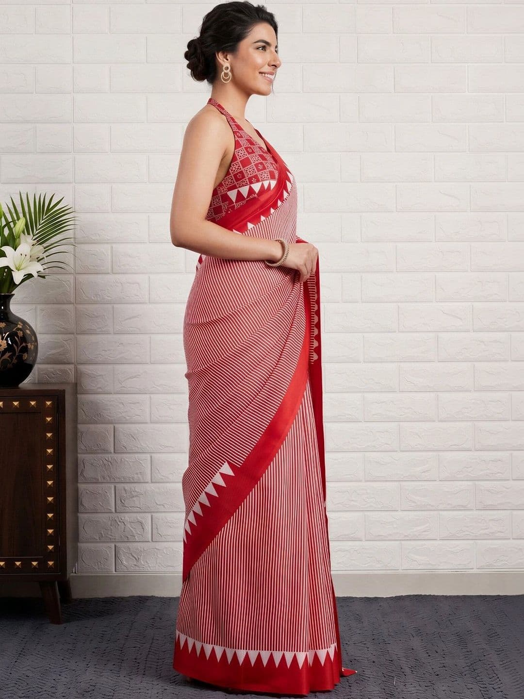 Anouk Striped Satin Designer Banarasi Saree thumbnail 7