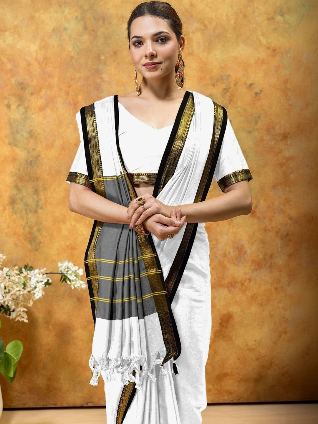 KALINI Zari Designer Gadwal Saree thumbnail 2