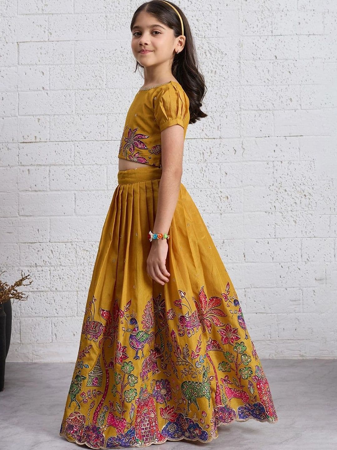 Tasarika Girls Embroidered Sequinned Ready to Wear Lehenga & thumbnail 4