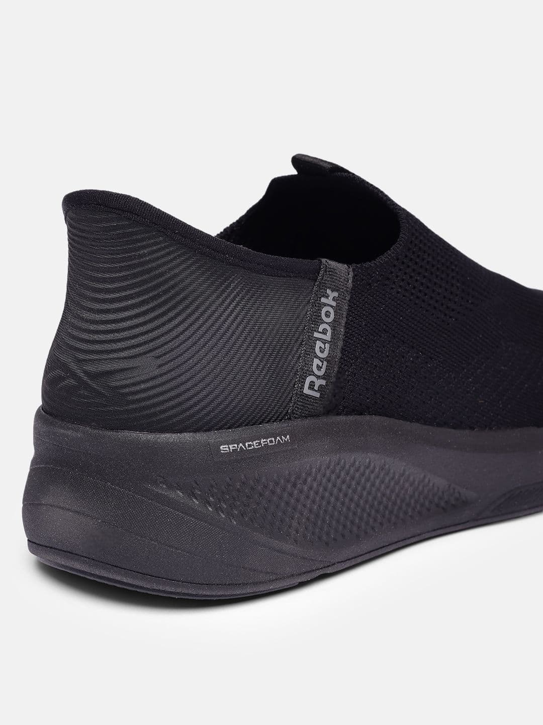 Reebok Men Spacefoam Walking Shoes thumbnail 2